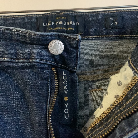 Lucky Brand Mid-Rise Capri Jeans Size 12 - Picture 3 of 6
